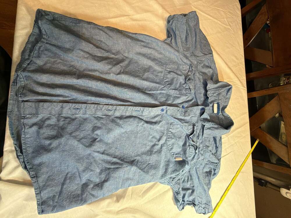 Columbia Sportswear Company Short Sleeve Button Down Shirt Size L